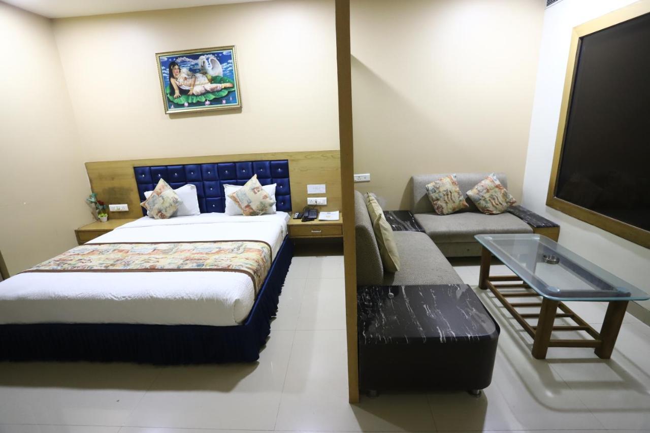 Hotel Blue Pearl Bhopal Exterior foto