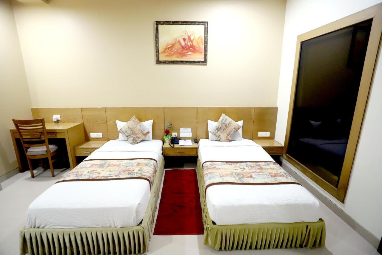 Hotel Blue Pearl Bhopal Exterior foto
