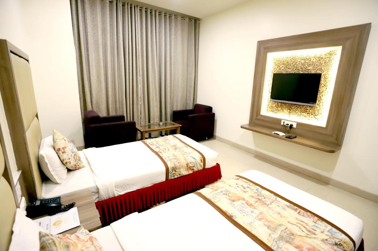 Hotel Blue Pearl Bhopal Exterior foto