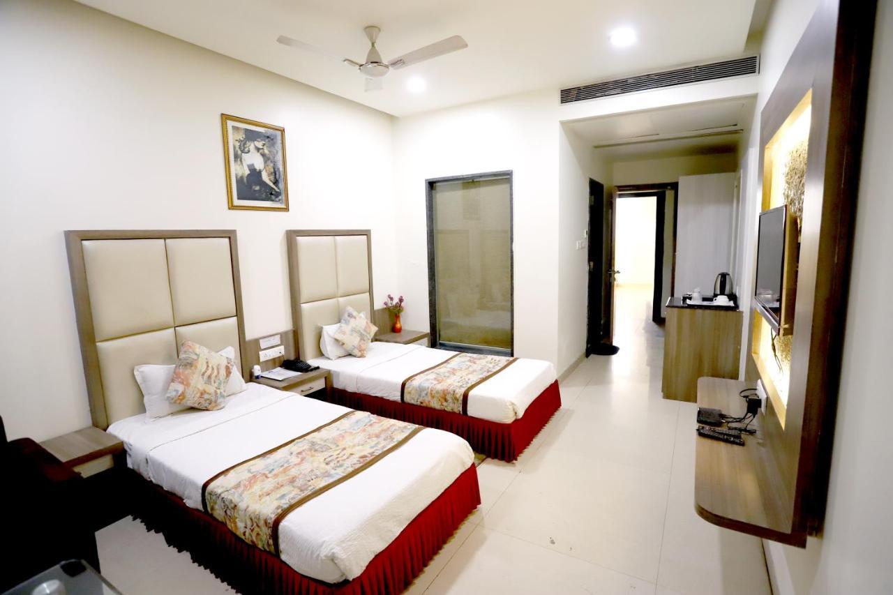 Hotel Blue Pearl Bhopal Exterior foto