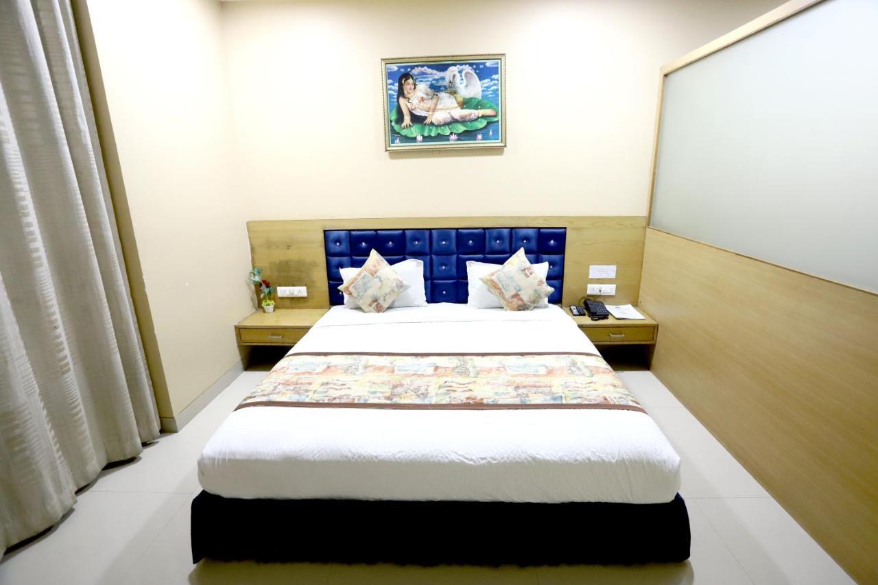 Hotel Blue Pearl Bhopal Exterior foto