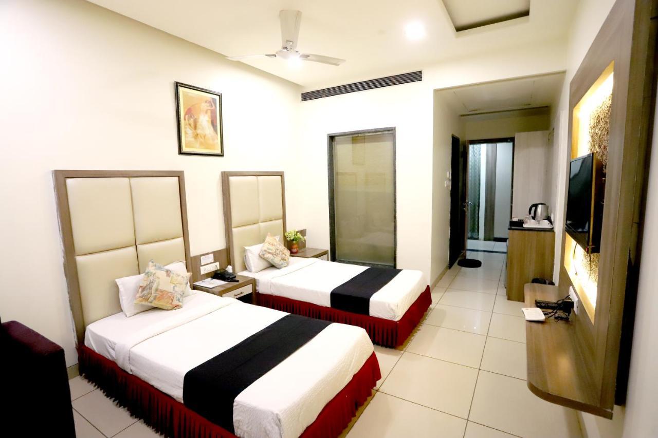 Hotel Blue Pearl Bhopal Exterior foto
